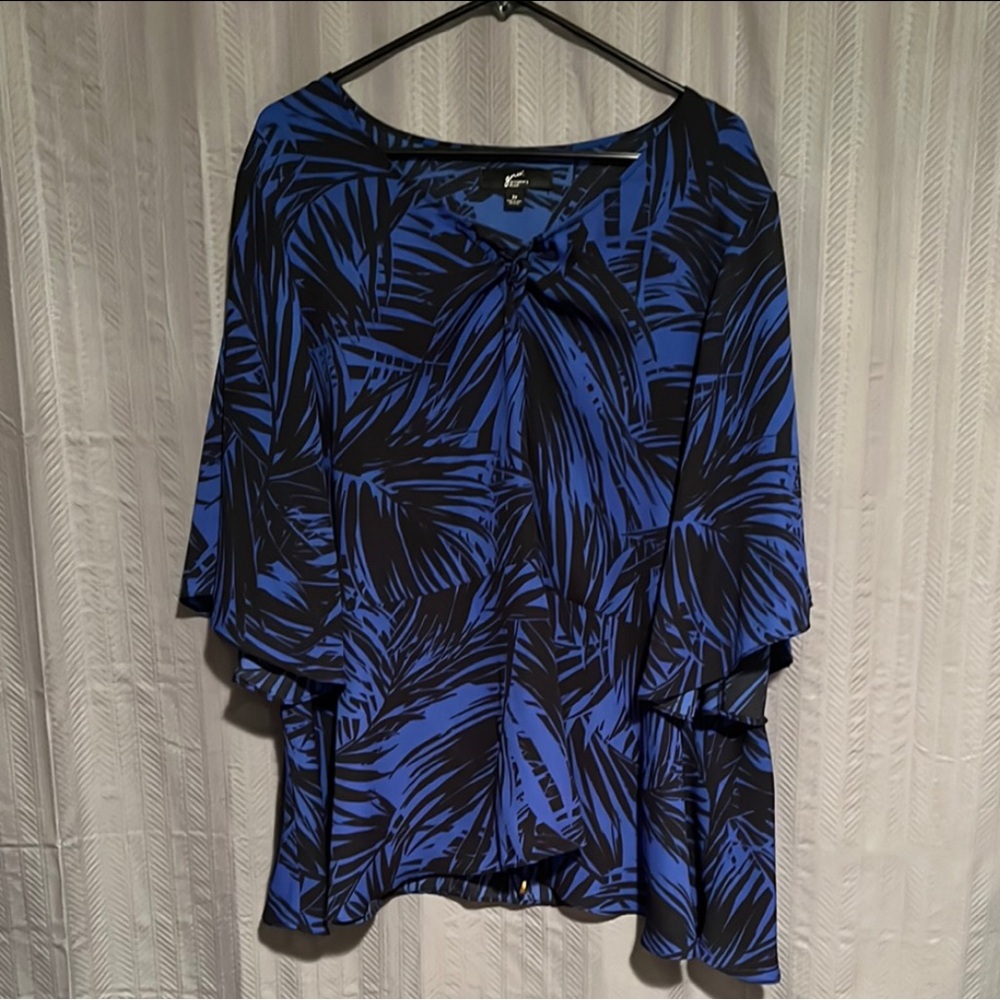 GNW Women’s Plus Leaf Print Top